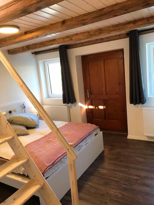 La Maisonnette : Charmante Maison Independante Salgesch Exteriör bild